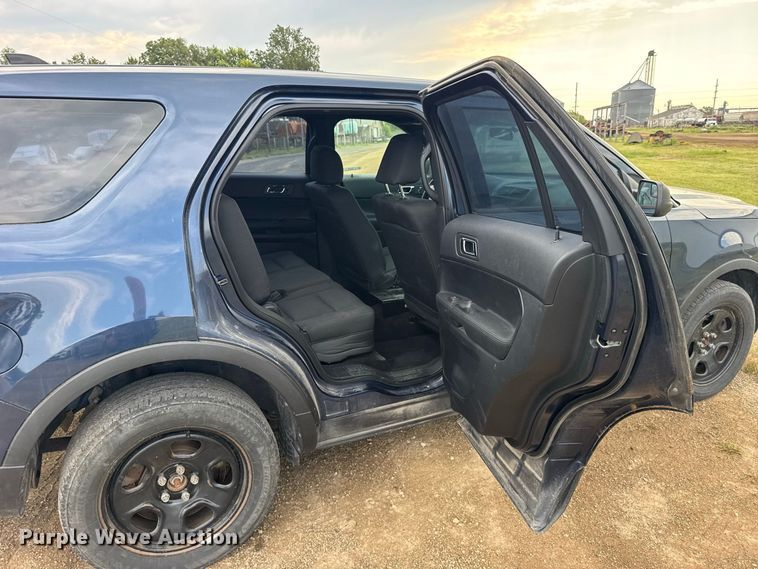 image for item DY3163 2017 Ford Explorer Police SUV