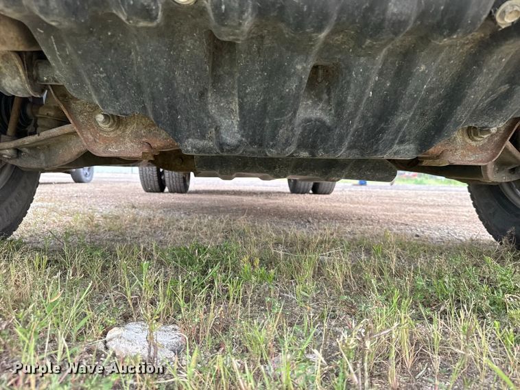 image for item DY3164 2012 Chevrolet Silverado 3500HD flatbed pickup truck
