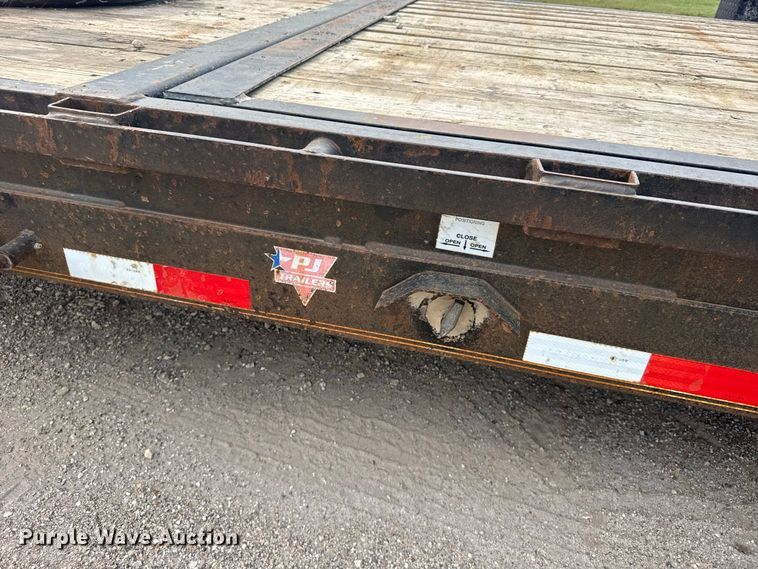 image for item DY3165 2019 Pj Trailers Company tilt deck equipment trailer