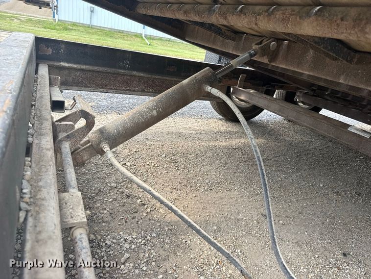 image for item DY3165 2019 Pj Trailers Company tilt deck equipment trailer