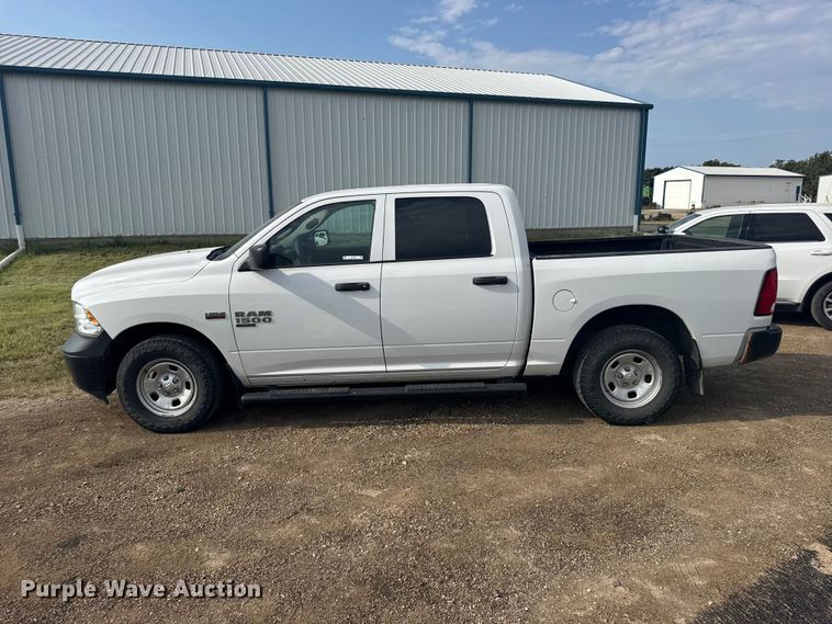 image for item DY3168 2019 RAM 1500 Crew Cab pickup truck