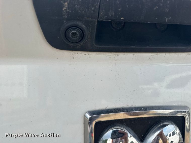 image for item DY3168 2019 RAM 1500 Crew Cab pickup truck