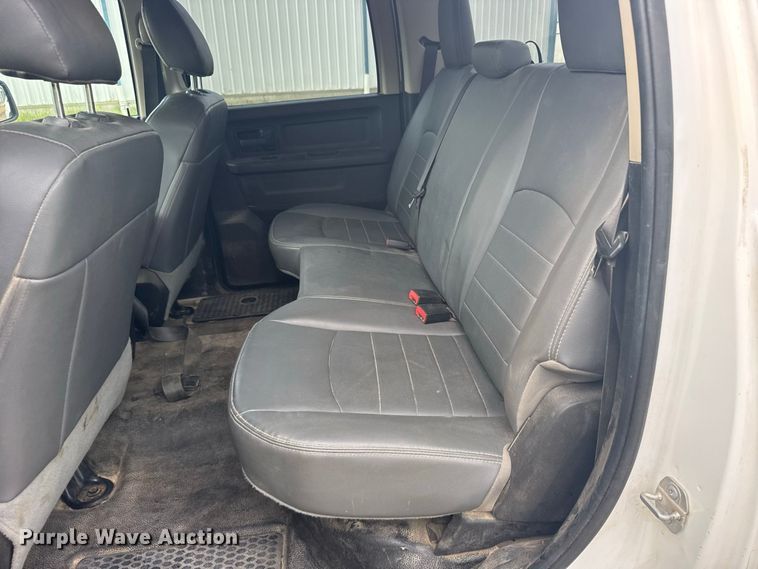 image for item DY3168 2019 RAM 1500 Crew Cab pickup truck
