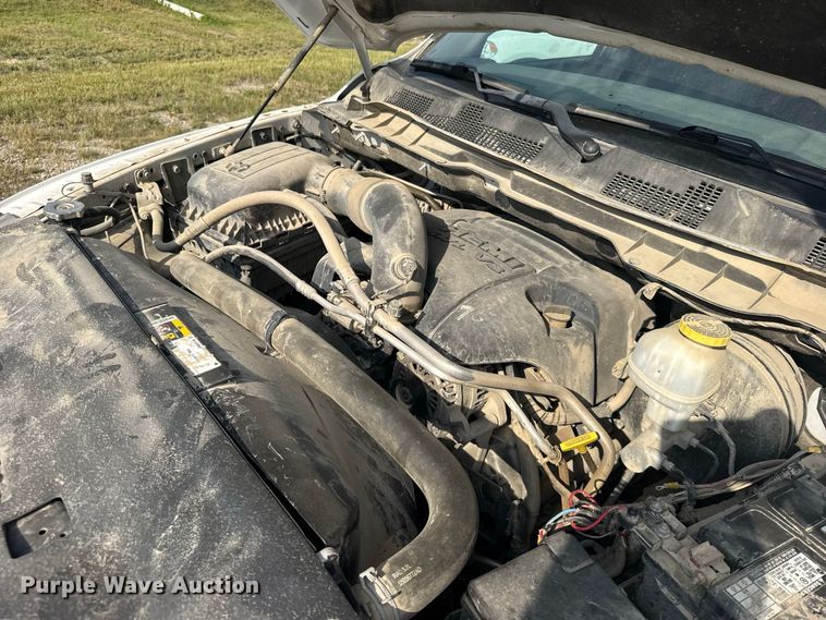 image for item DY3168 2019 RAM 1500 Crew Cab pickup truck