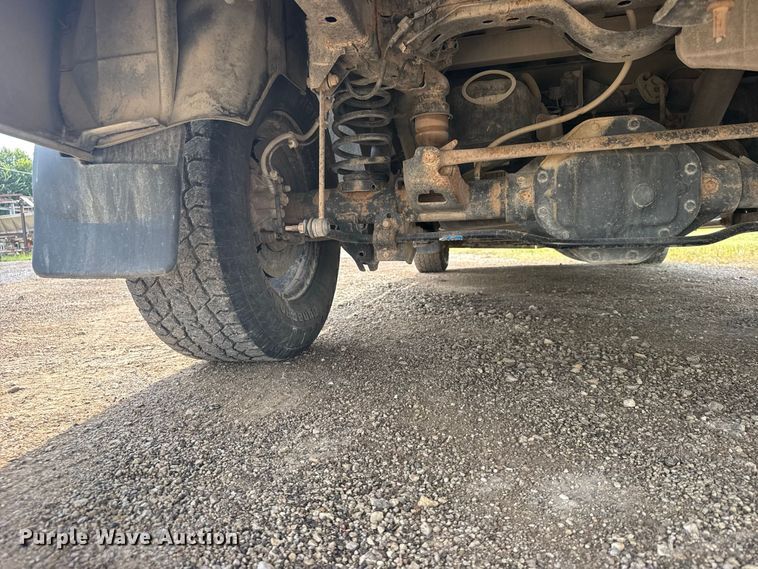 image for item DY3168 2019 RAM 1500 Crew Cab pickup truck