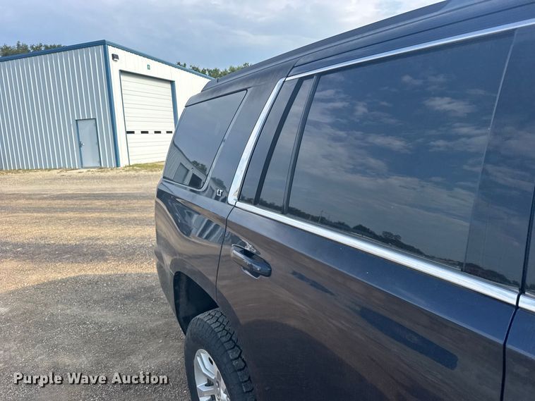 image for item DY3169 2017 Chevrolet Tahoe LT SUV