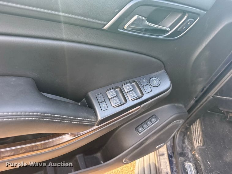 image for item DY3169 2017 Chevrolet Tahoe LT SUV