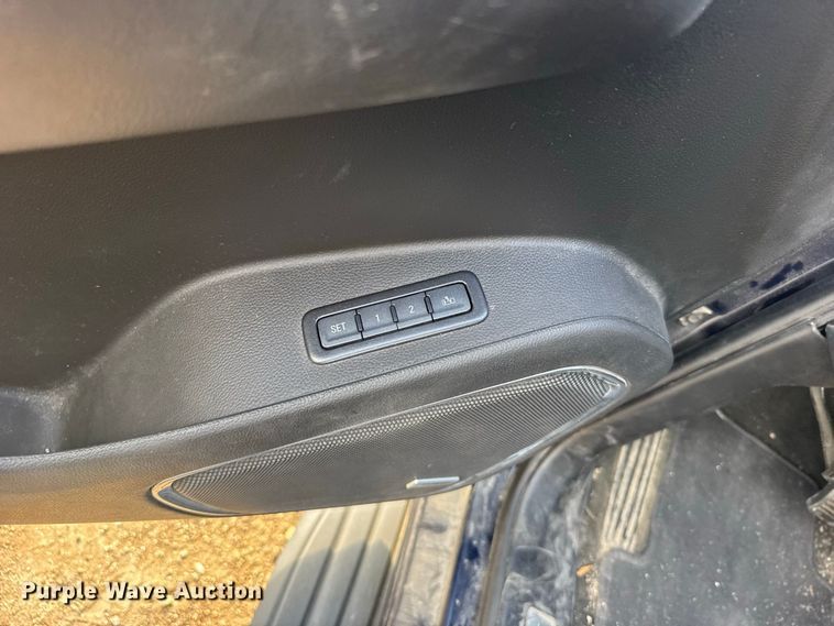image for item DY3169 2017 Chevrolet Tahoe LT SUV