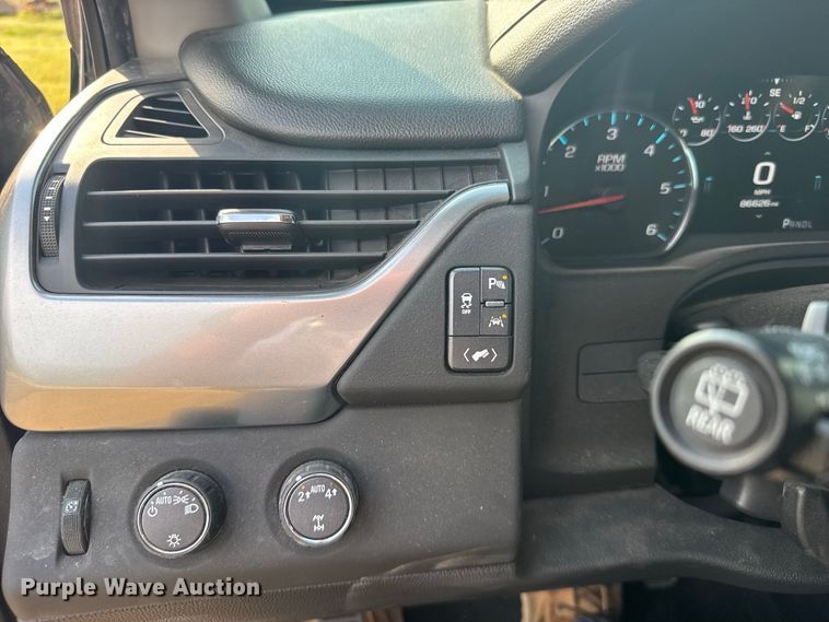 image for item DY3169 2017 Chevrolet Tahoe LT SUV