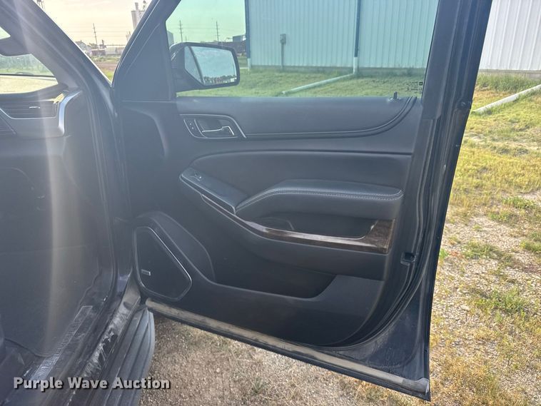 image for item DY3169 2017 Chevrolet Tahoe LT SUV