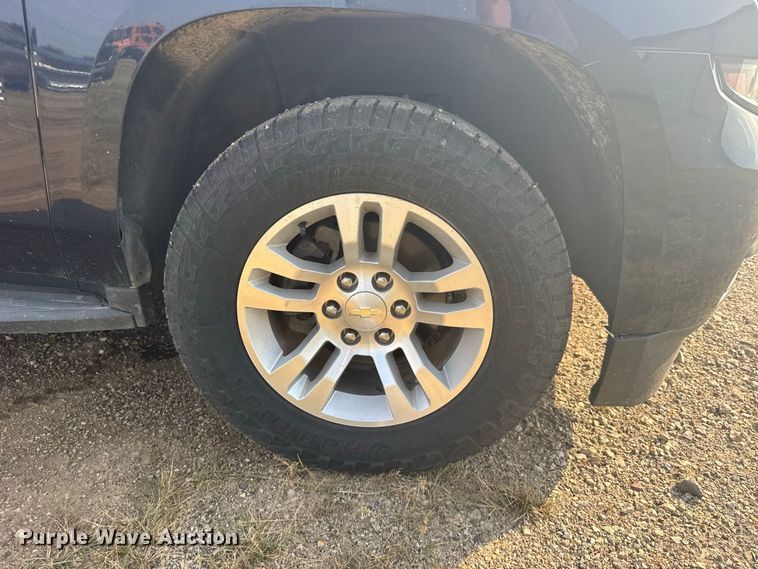 image for item DY3169 2017 Chevrolet Tahoe LT SUV