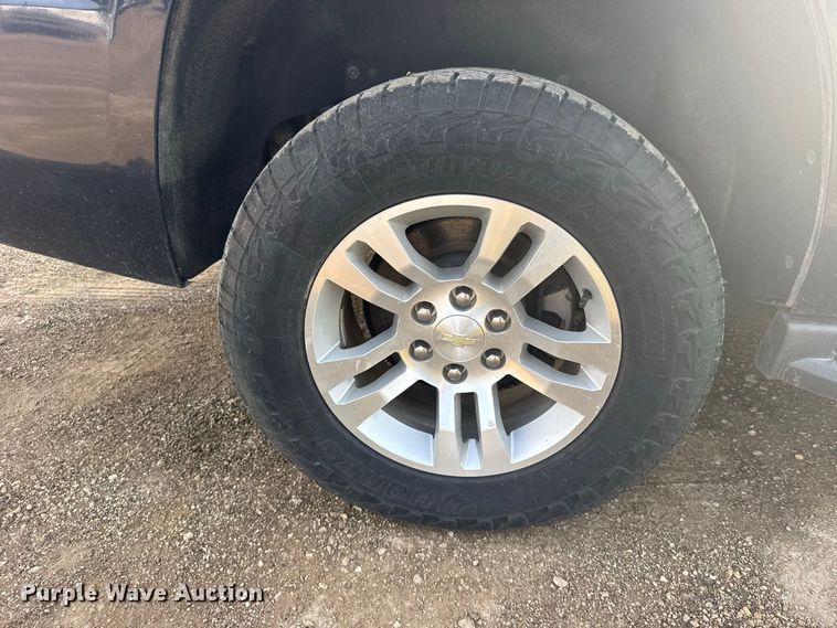 image for item DY3169 2017 Chevrolet Tahoe LT SUV