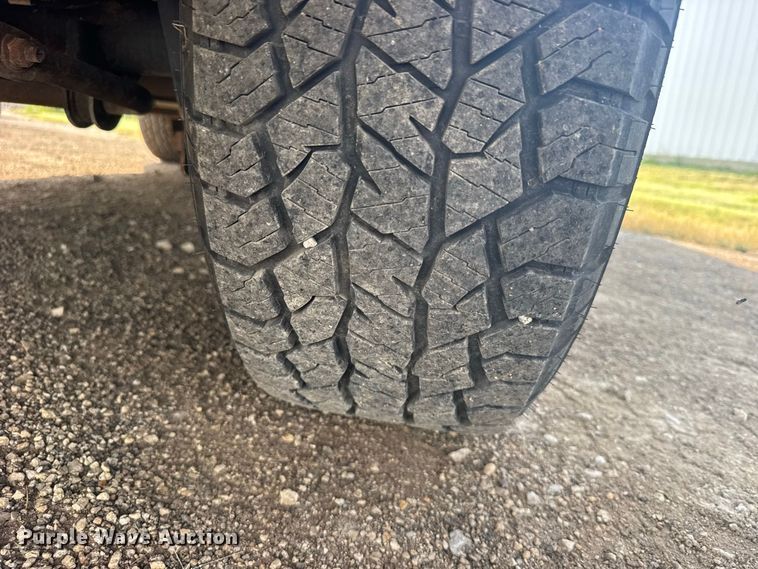image for item DY3169 2017 Chevrolet Tahoe LT SUV