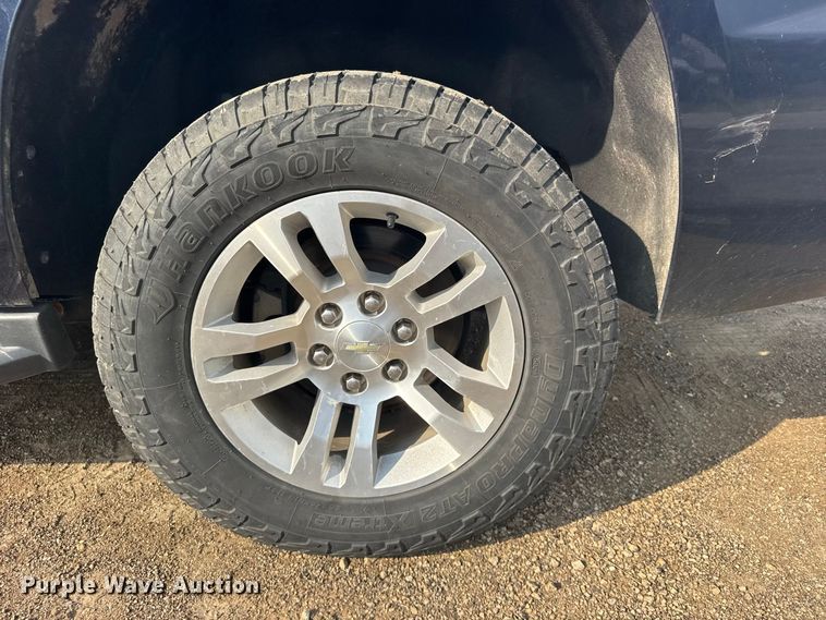 image for item DY3169 2017 Chevrolet Tahoe LT SUV