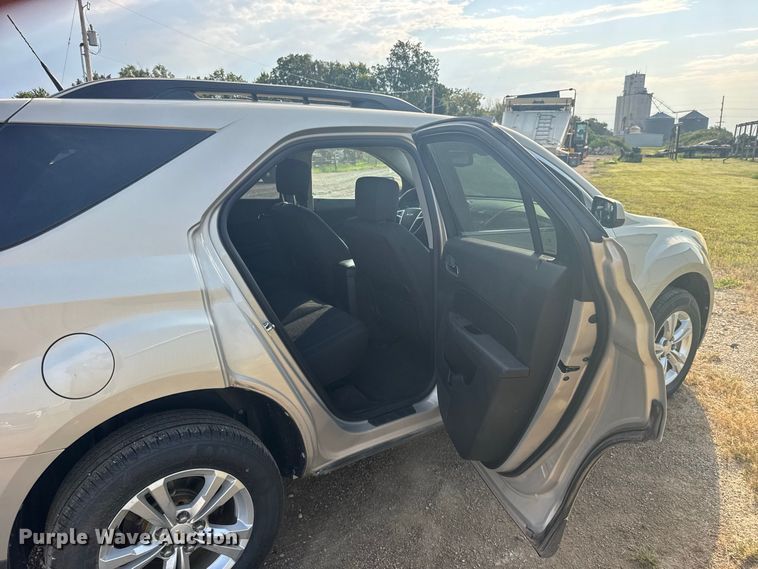 image for item DY3170 2011 Chevrolet Equinox 1LT SUV