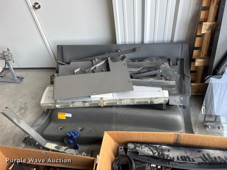image for item DY3171 Emergency service equipment