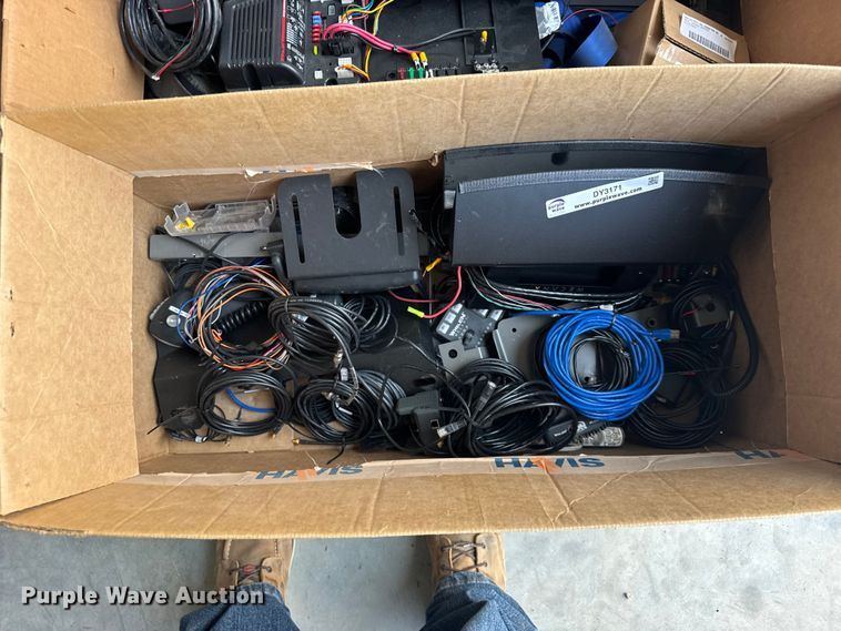 image for item DY3171 Emergency service equipment