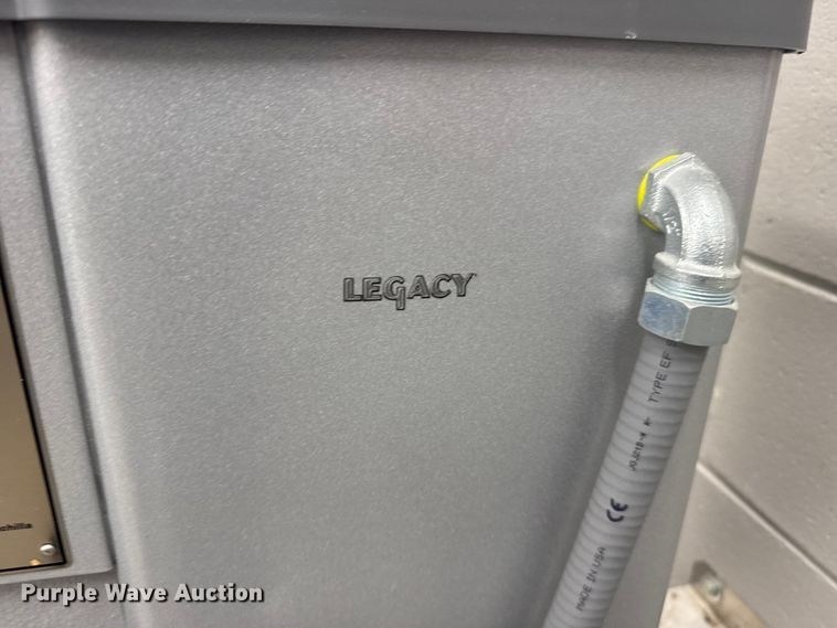 image for item DY3172 Hobart HL400 commercial mixer
