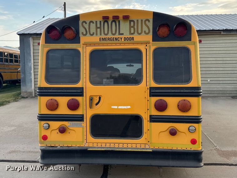 image for item DY3174 2000 Thomas Savana school bus