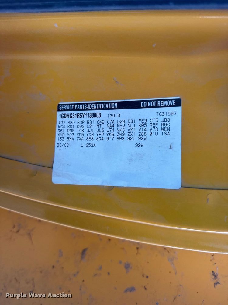 image for item DY3174 2000 Thomas Savana school bus