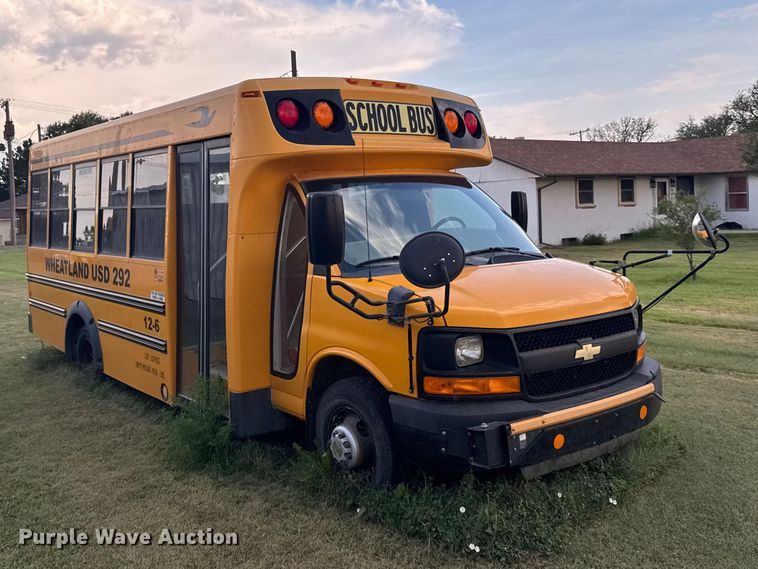image for item DY3175 2012 Chevrolet Express G4500 school bus