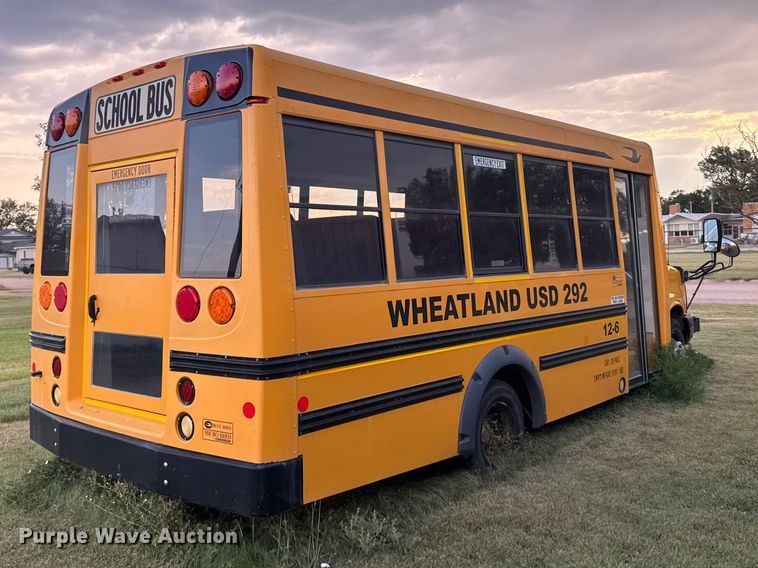 image for item DY3175 2012 Chevrolet Express G4500 school bus