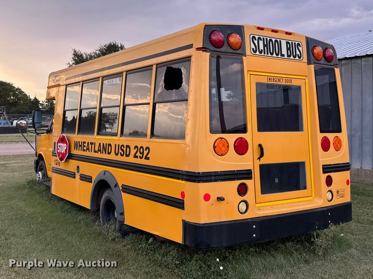 image for item DY3175 2012 Chevrolet Express G4500 school bus