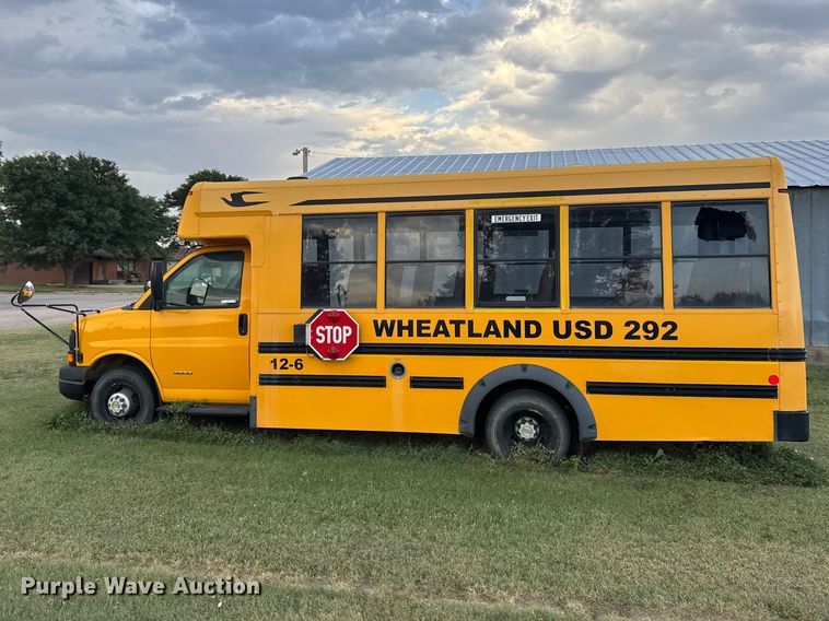 image for item DY3175 2012 Chevrolet Express G4500 school bus