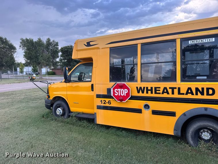 image for item DY3175 2012 Chevrolet Express G4500 school bus