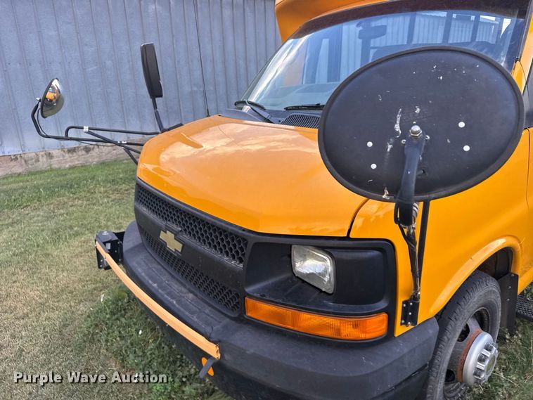 image for item DY3175 2012 Chevrolet Express G4500 school bus