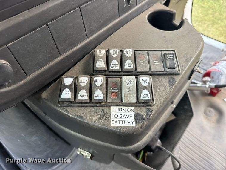 image for item DY3175 2012 Chevrolet Express G4500 school bus