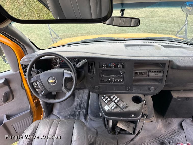 image for item DY3175 2012 Chevrolet Express G4500 school bus