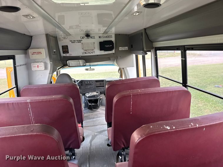 image for item DY3175 2012 Chevrolet Express G4500 school bus