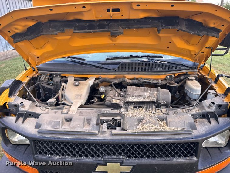image for item DY3175 2012 Chevrolet Express G4500 school bus