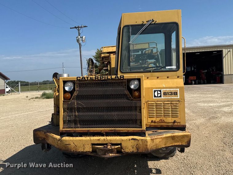 image for item DY3181 1981 Caterpillar 613B elevating scraper