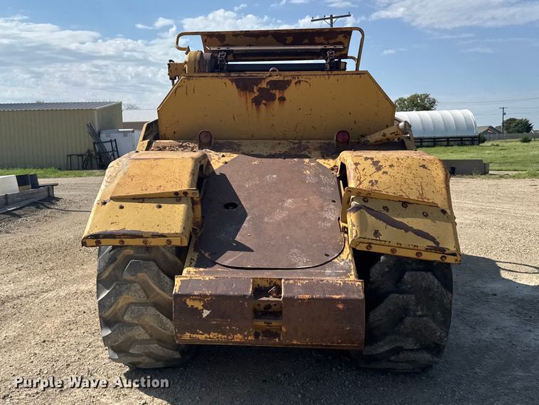 image for item DY3181 1981 Caterpillar 613B elevating scraper