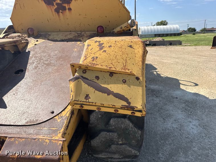 image for item DY3181 1981 Caterpillar 613B elevating scraper