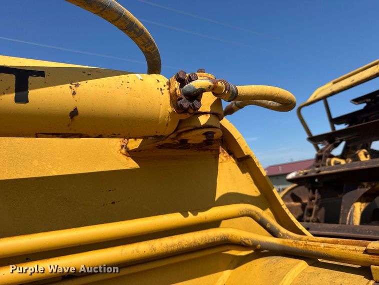 image for item DY3181 1981 Caterpillar 613B elevating scraper