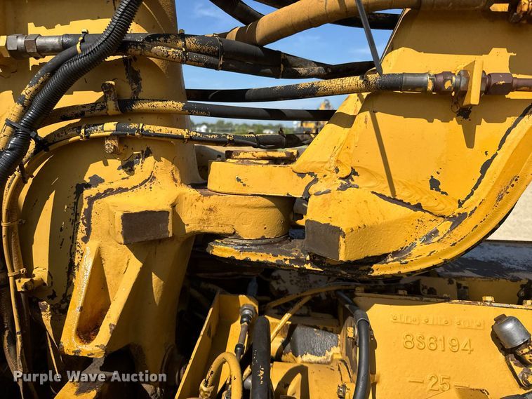 image for item DY3181 1981 Caterpillar 613B elevating scraper