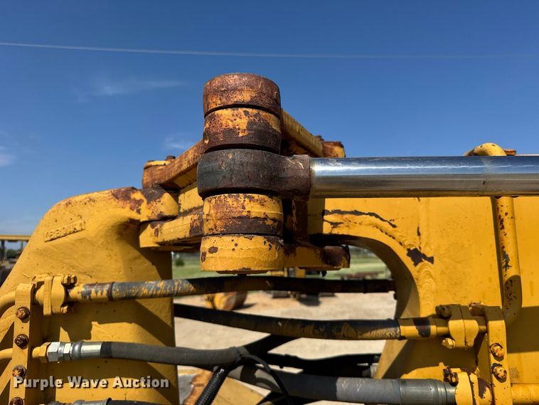 image for item DY3181 1981 Caterpillar 613B elevating scraper