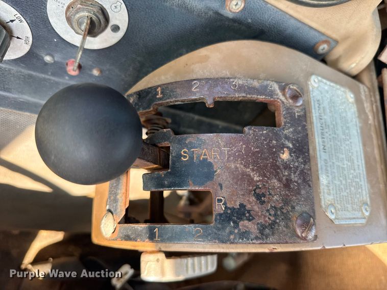 image for item DY3181 1981 Caterpillar 613B elevating scraper