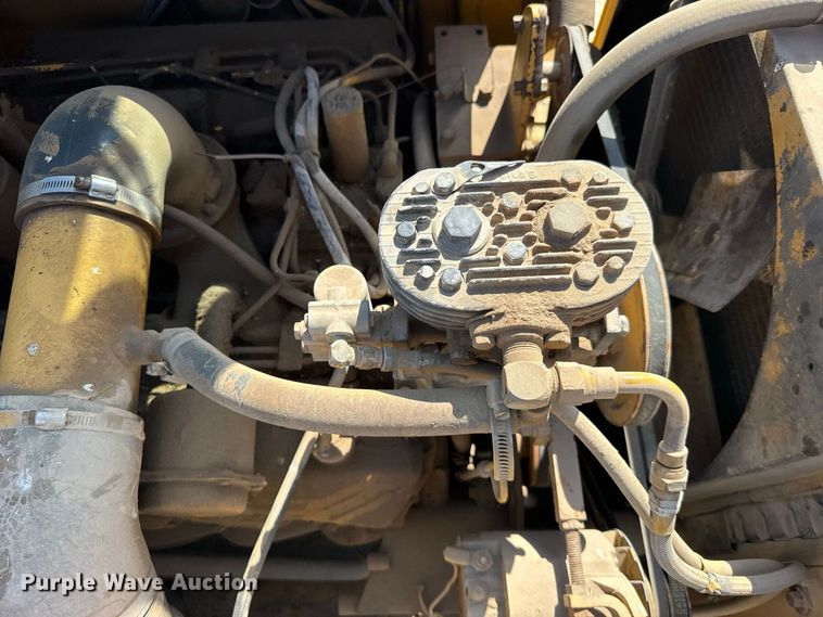 image for item DY3181 1981 Caterpillar 613B elevating scraper