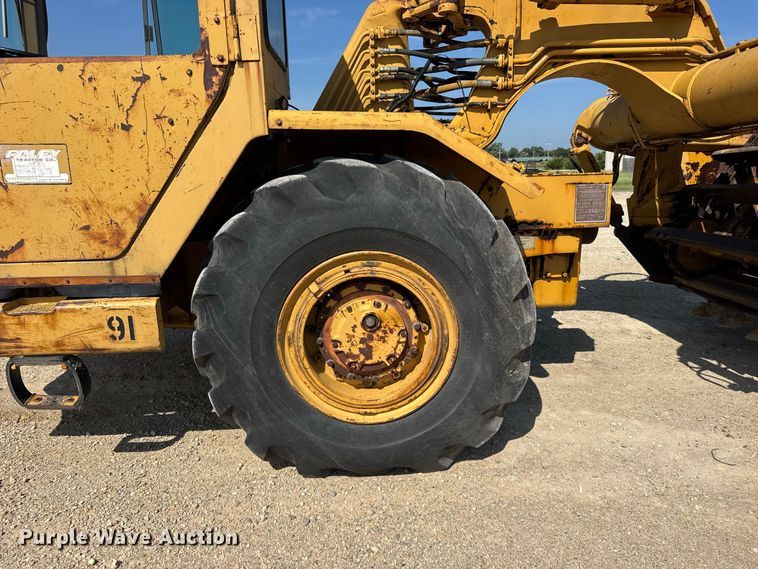image for item DY3181 1981 Caterpillar 613B elevating scraper