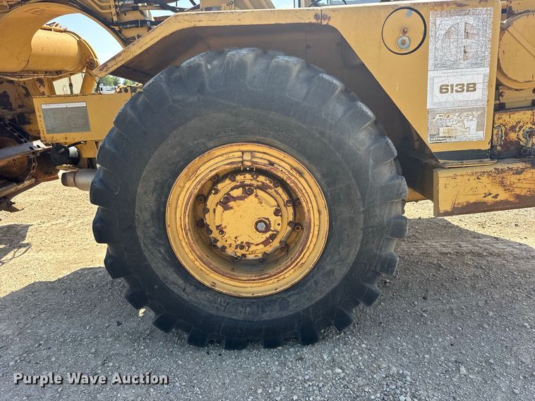 image for item DY3181 1981 Caterpillar 613B elevating scraper