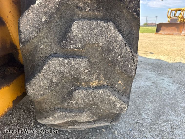 image for item DY3181 1981 Caterpillar 613B elevating scraper