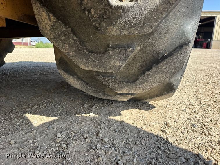 image for item DY3181 1981 Caterpillar 613B elevating scraper