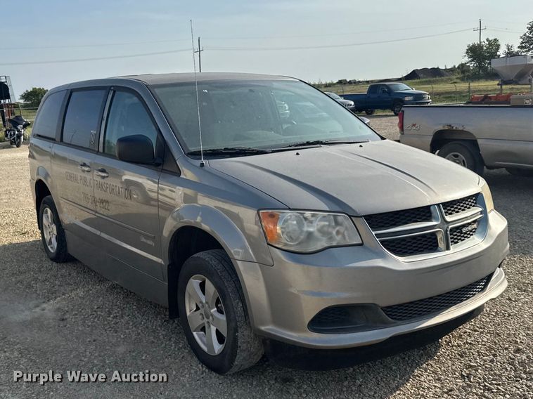image for item DY3182 2013 Dodge Grand Caravan van