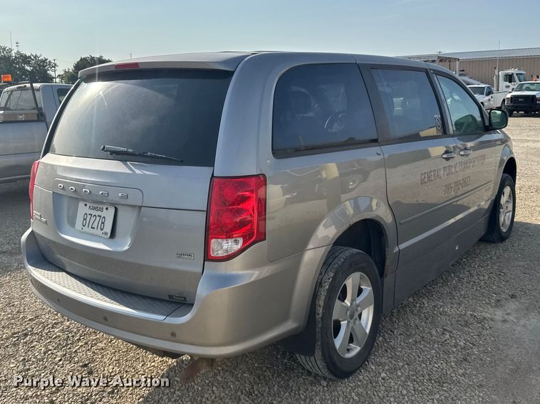image for item DY3182 2013 Dodge Grand Caravan van