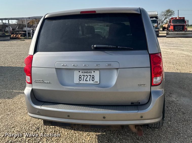 image for item DY3182 2013 Dodge Grand Caravan van