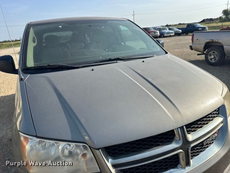image for item DY3182 2013 Dodge Grand Caravan van